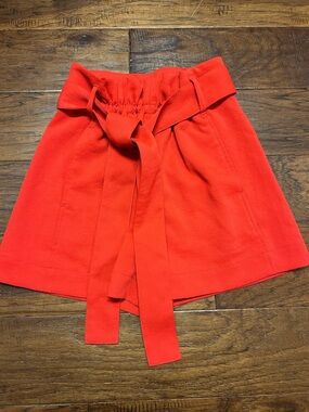 Wilfred Aritzia Red High-Waisted Paperbag Belted Shorts Size 00